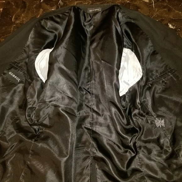 George - Picture 4 of 4